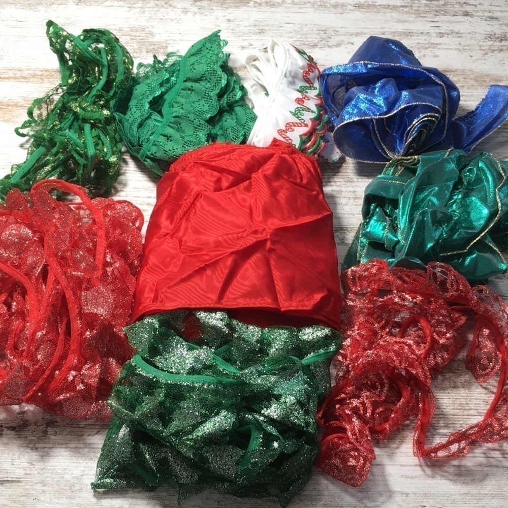 Vintage Christmas Fabric Sewing Trim Lot Ribbon Rick Rack Craft Destash 6.6oz